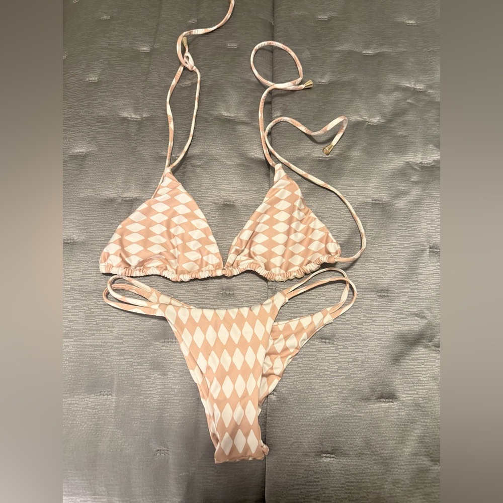 Geometric Pattern Bikini Set - Picture 1 of 2